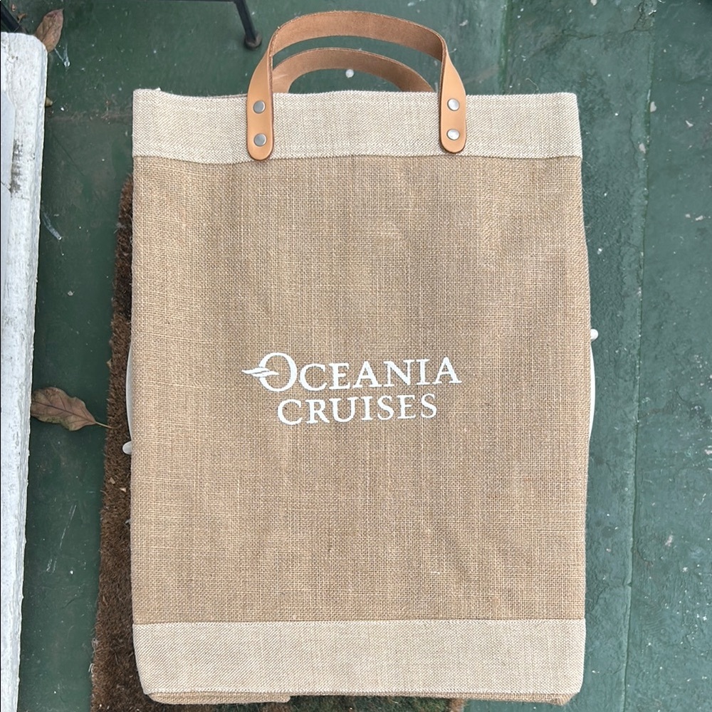 Large tote
